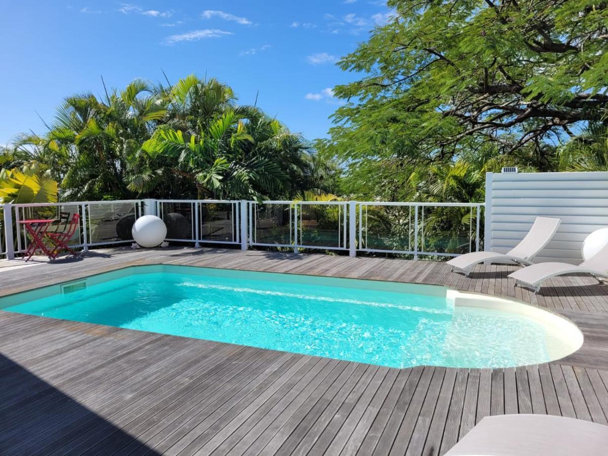 Villa Ste Marthe Avec Piscine, Grande Terrasse, Jardin Intime Et Citerne D'Eau سانت فرانسوا المظهر الخارجي الصورة